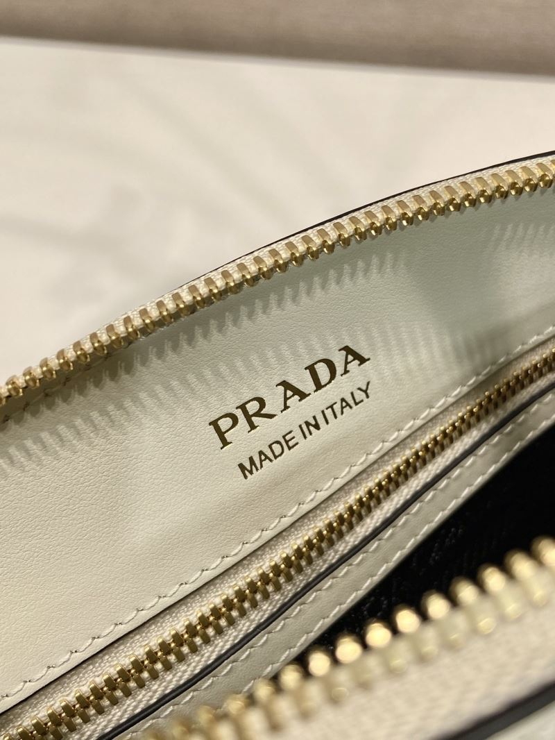 Pra*a top handle bags